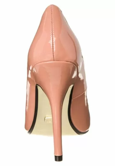 Shoesaholic